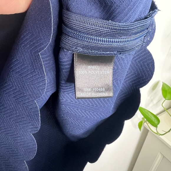 41 Hawthorn Scollop Edged Sleeveless Top Size Medium - Picture 3 of 6